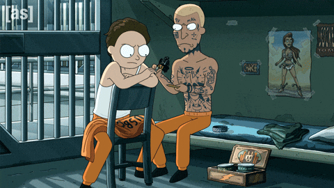 morty tatuando