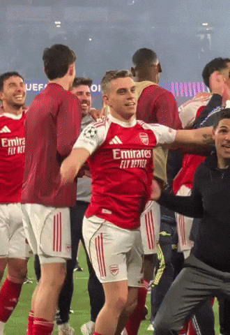 meme arteta e trossard dancando